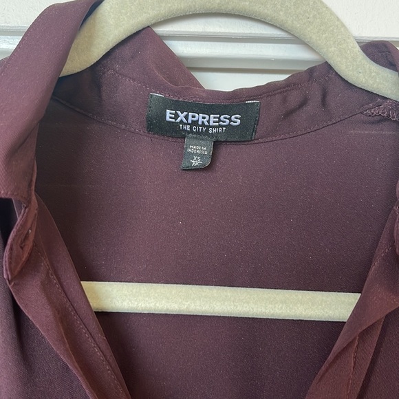 Express Silk Button down - Picture 3 of 3